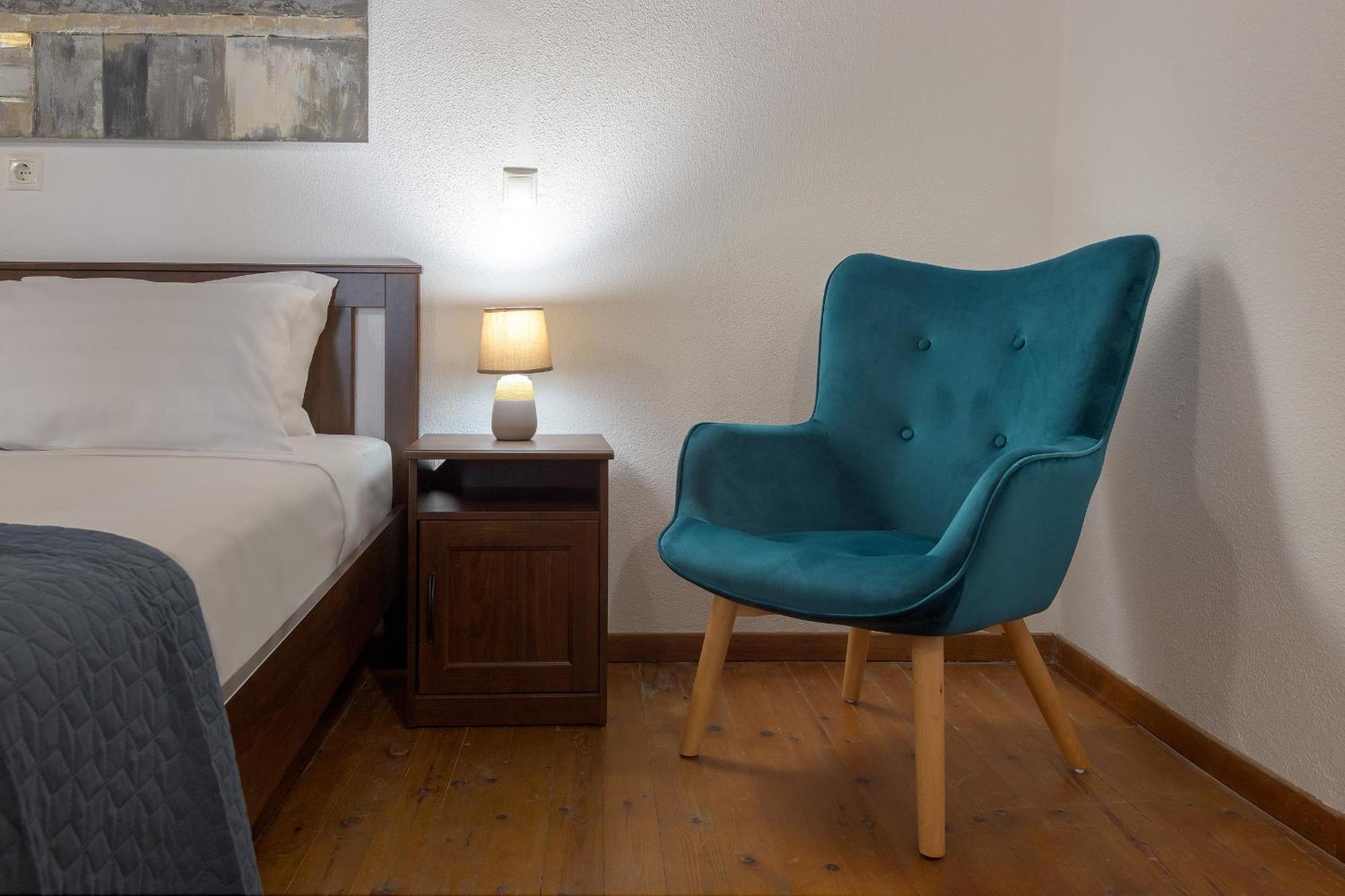 Rustic Self-Inn Rhodes City Bagian luar foto